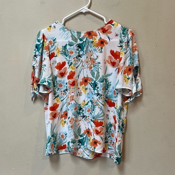 2/$12 Counterparts Red Poppy Floral Tie Sleeve Spring Blouse Size Small - Picture 14 of 14